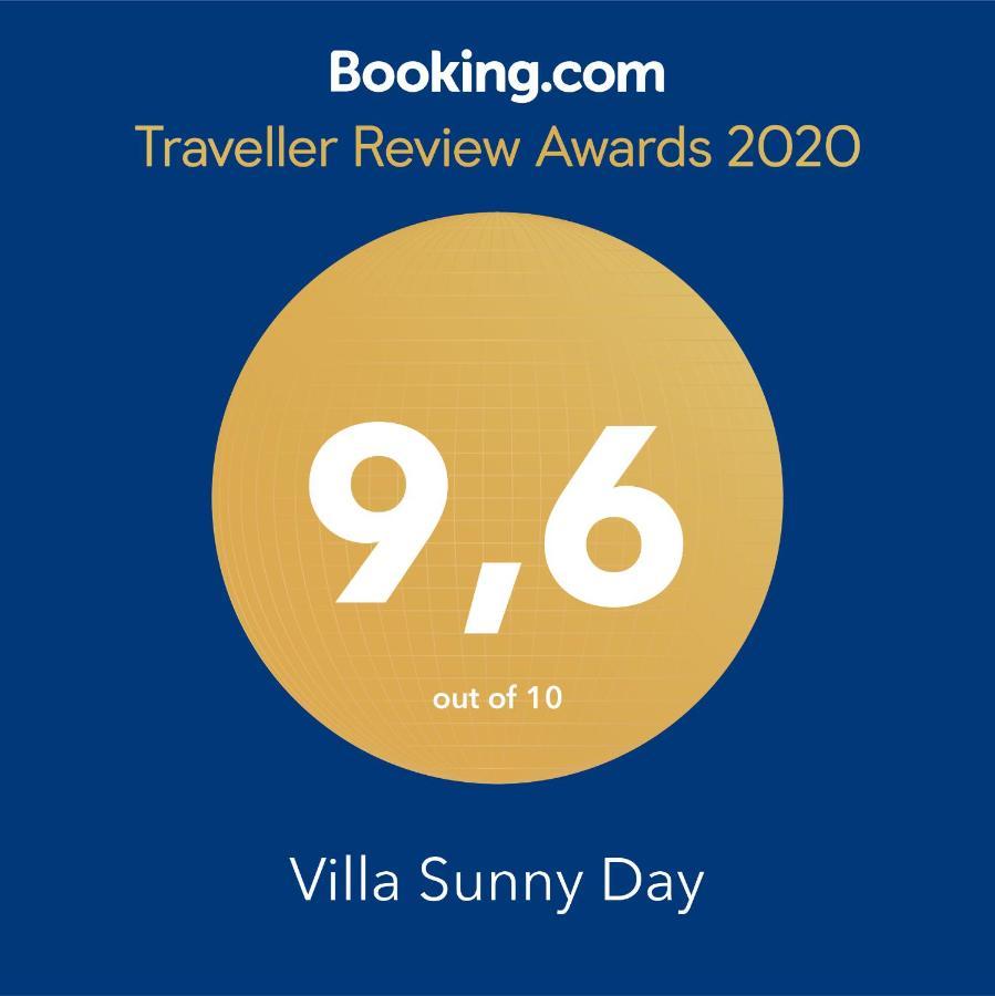 Villa Sunny Day Marathon  Luaran gambar