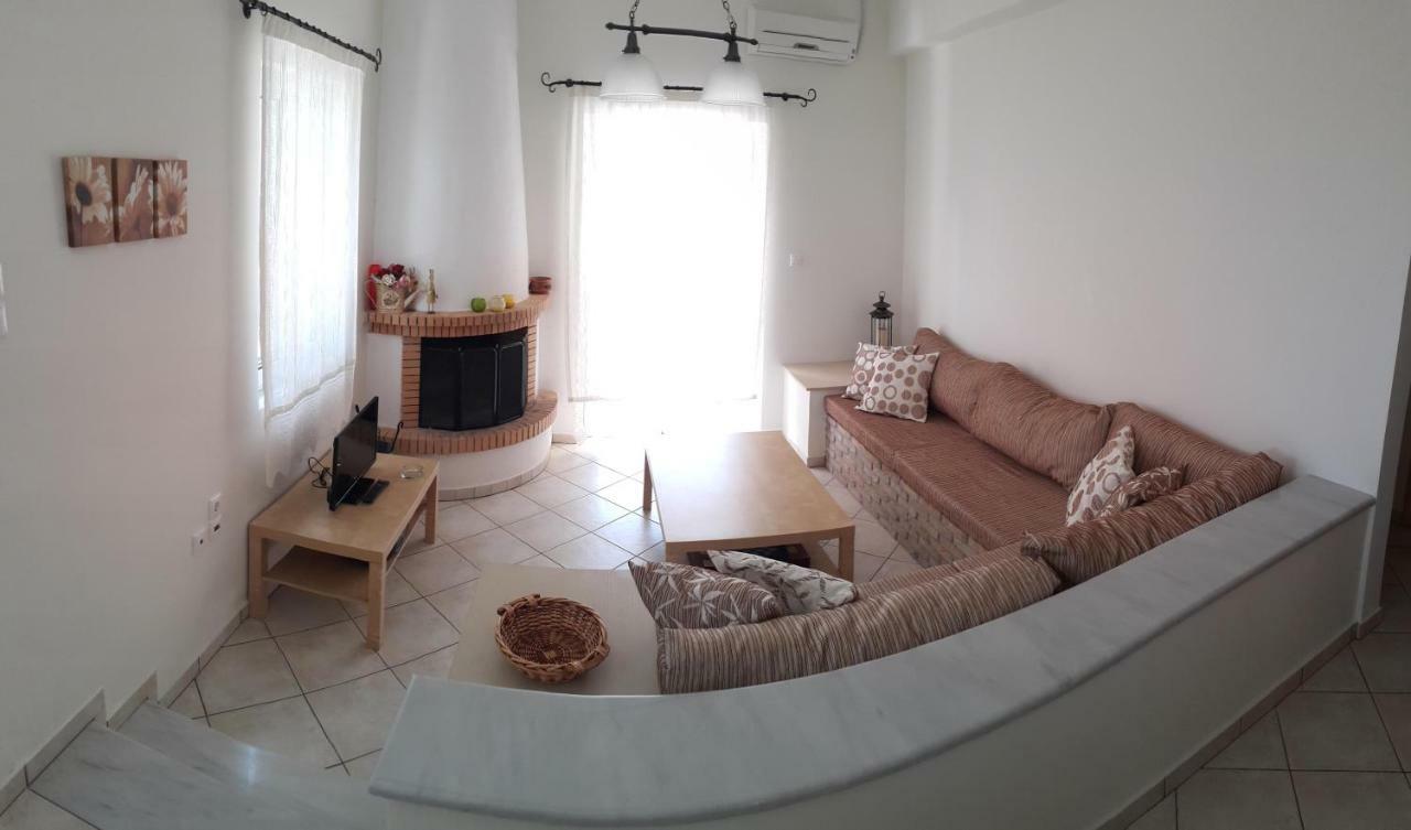 Villa Sunny Day Marathon  Luaran gambar